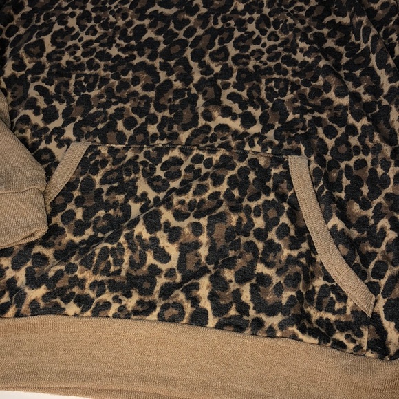 Sold  Love Leopard Print Top - Picture 2 of 6